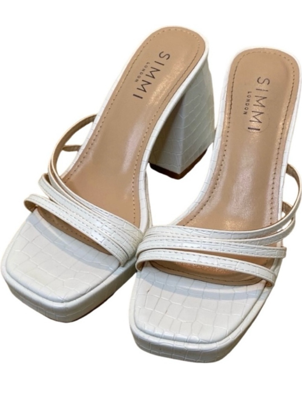 SIMMI London White Strappy Chunky Heeled Sandals. Size 7.